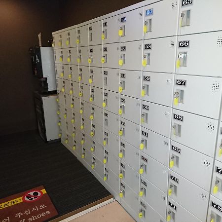 Atsugi Capsule Hotel Luaran gambar