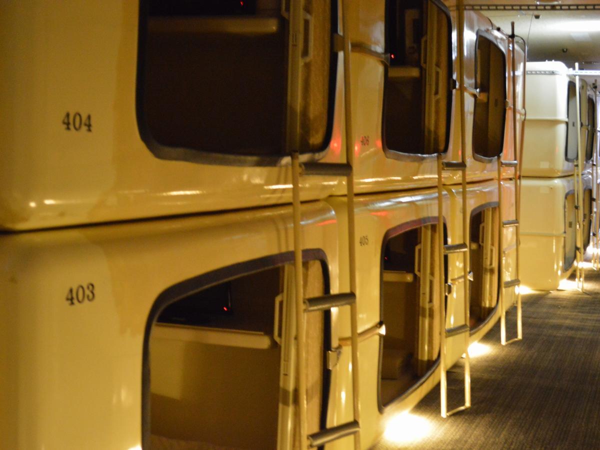 Atsugi Capsule Hotel Luaran gambar